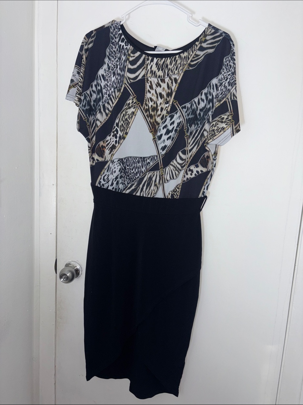 VENUS Black Midi Dress with Animal-Print Bodice